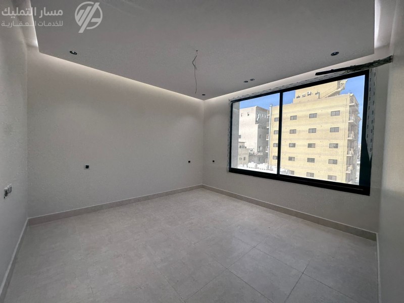 Photo by Daniel J. Schwarz